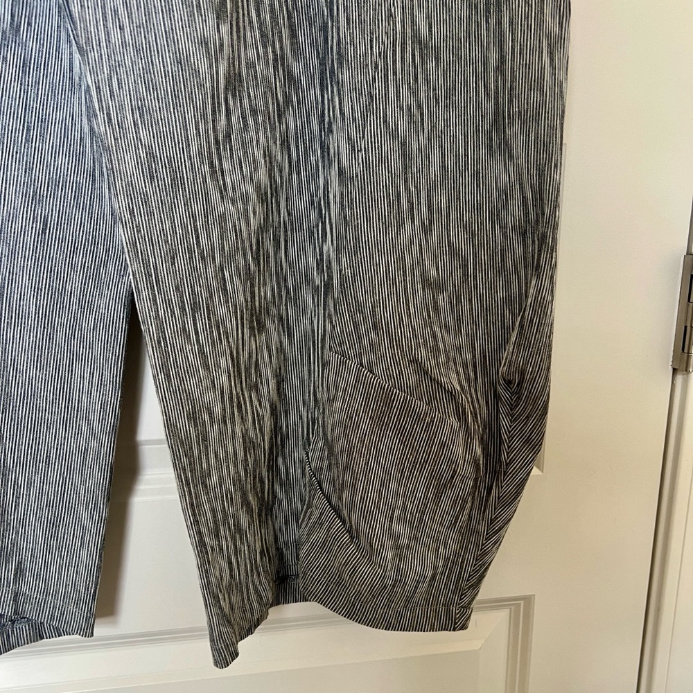 NWT Porto Wide-Leg Chinos in Heather Gray - Picture 5 of 9